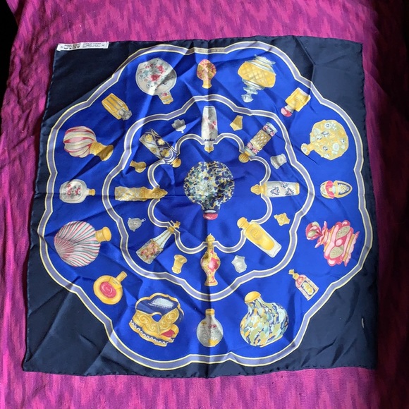 ❤️Hermès Perfume Bottle Silk Square Scarf! - Picture 9 of 10